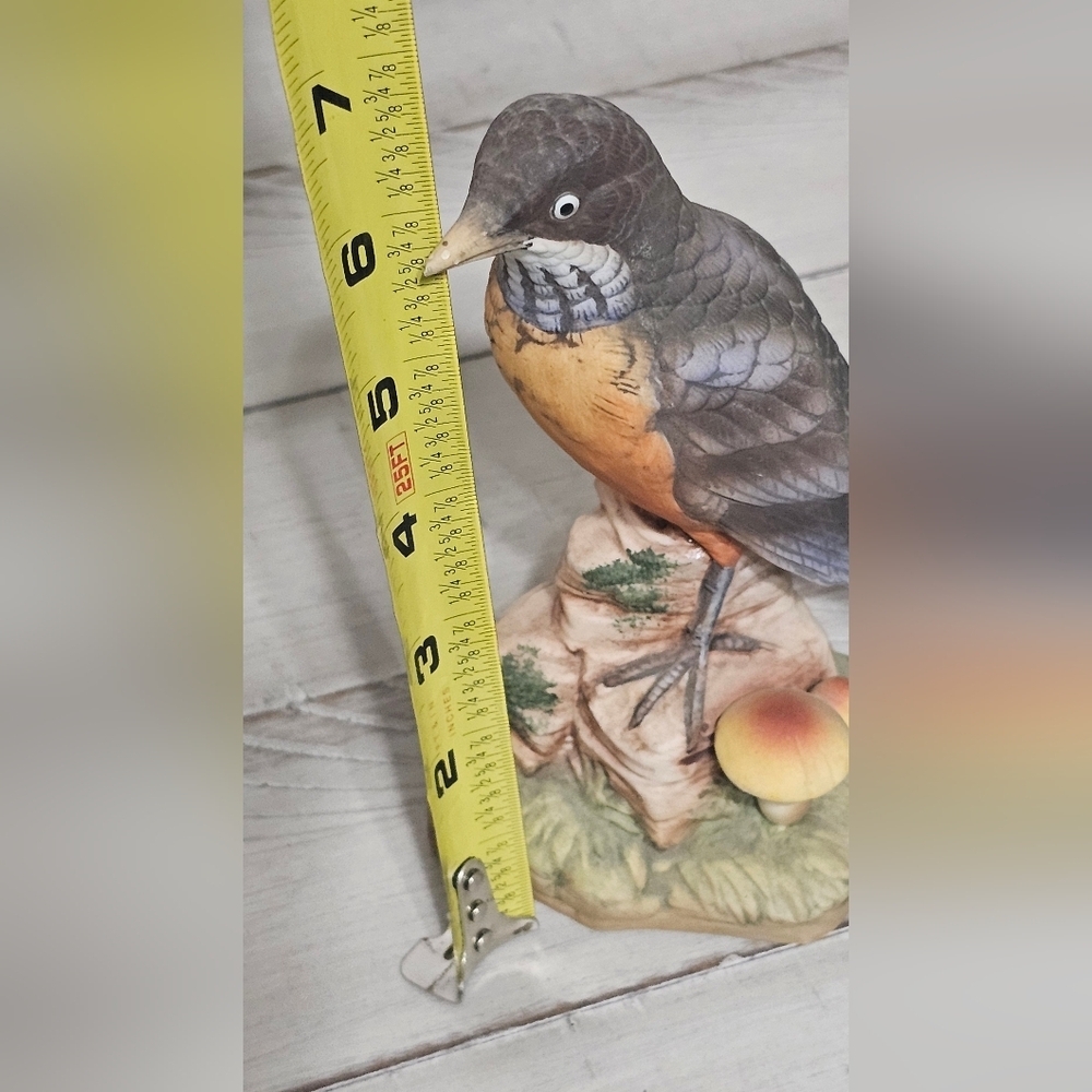 VINTAGE LEFTON HAND PAINTED CERAMIC ROBIN BIRD FIGURINE MUSHROOM KW7457 - Picture 9 of 9